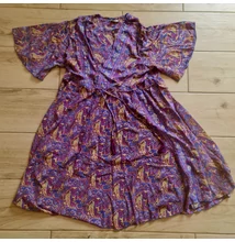 Boho Fashion elegáns mell alatt húzott,  rövidujjú tunika lila-sárga színekkel 