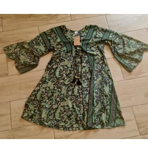 Boho Fashion elegáns mell alatt szabott,  bővülő ujjú tunika fekete-zöld színekkel 