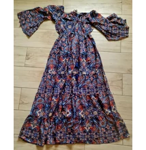 Boho Fashion sötétkék-piros mintás földig érő ruha, mell alatt húzott, bővülő ujjú fazonnal 