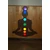 Meditáló ember ledvilágítással